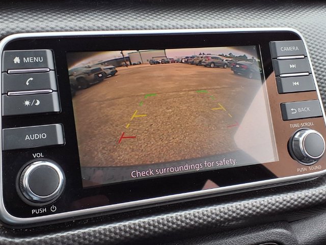 Used 2019 Nissan Kicks SV FWD image 12