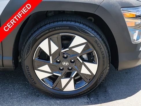 Certified 2024 Hyundai Kona SEL FWD image 9
