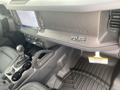 New 2025 Ford Bronco Badlands AWD/4WD image 13