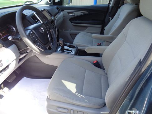 Used 2016 Honda Pilot EX image 16