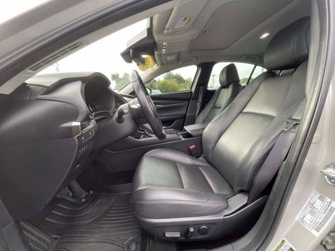 Used 2023 MAZDA MAZDA3 s FWD image 16