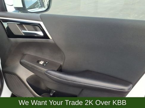 Used 2022 Mitsubishi Outlander ES image 26