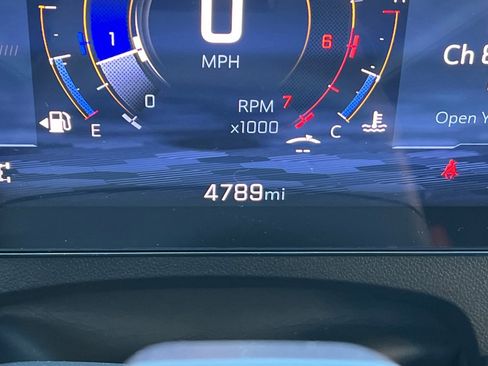 Certified 2025 Chevrolet Traverse High Country w/ LPO, Floor Liner Package image 41