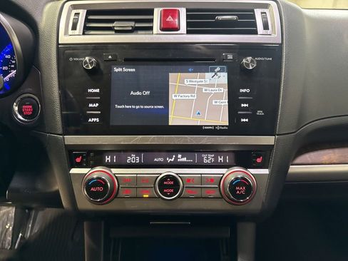Used 2017 Subaru Outback 2.5i Limited AWD/4WD image 17