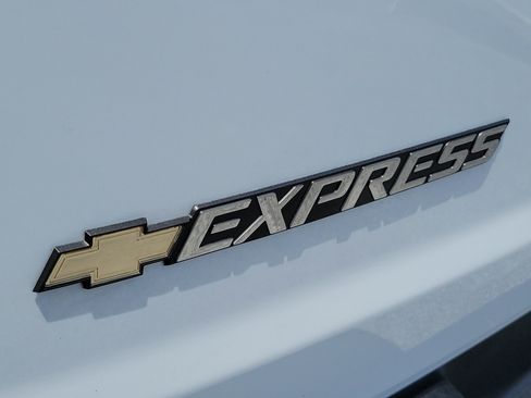 Used 2025 Chevrolet Express 2500 Extended w/ Driver Convenience Package RWD image 11