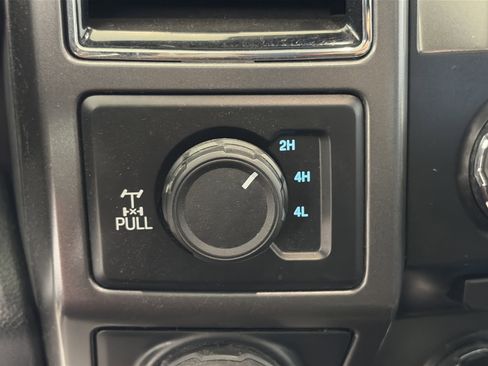 Used 2018 Ford F150 XLT w/ Equipment Group 302A Luxury image 29