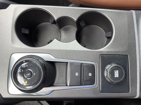 Certified 2025 Ford Bronco Sport Outer Banks w/ Outer Banks Tech Package+ AWD/4WD image 26
