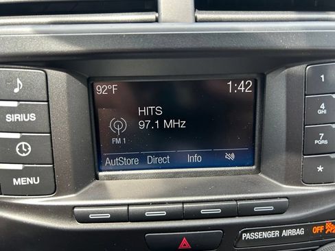 Used 2018 Ford Explorer XLT AWD/4WD image 28