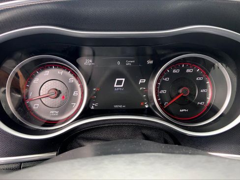 Used 2017 Dodge Charger SXT w/ Driver Confidence Group image 25