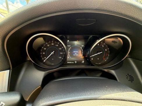 Used 2018 Jaguar XF Premium RWD image 44