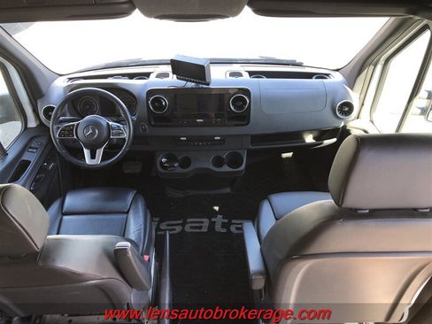 Used 2019 Mercedes-Benz Sprinter 170 image 13