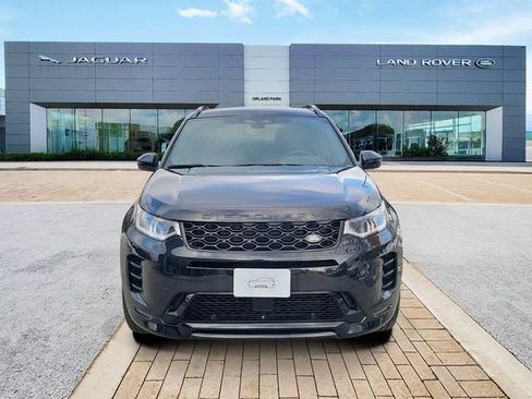 Used 2025 Land Rover Discovery Sport Dynamic SE AWD/4WD image 2