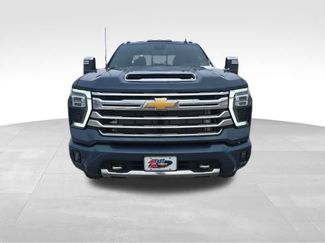 Used 2026 Chevrolet Silverado 3500 High Country w/ High Country Premium Package video 3