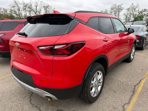 Used 2022 Chevrolet Blazer LT FWD image 2