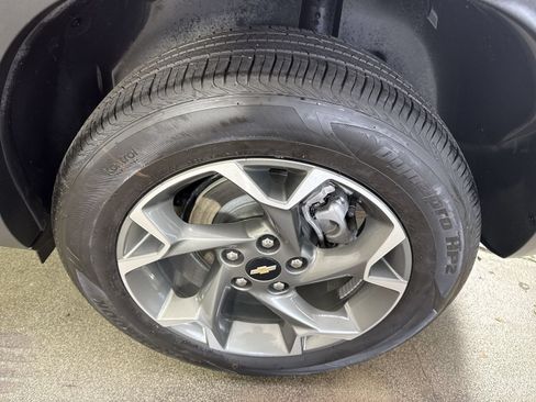 Used 2024 Chevrolet Trax LT w/ Driver Confidence Package FWD image 6
