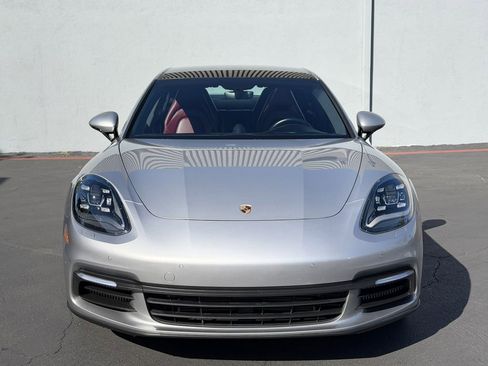 Used 2018 Porsche Panamera 4S AWD/4WD image 2