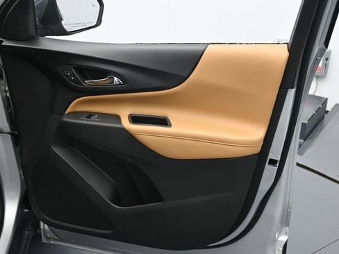 Used 2020 Chevrolet Equinox Premier image 29