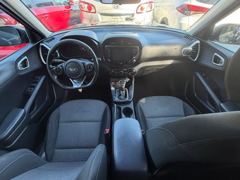 Used 2020 Kia Soul GT-Line w/ GT 2.0L Power Sunroof Package FWD image 34