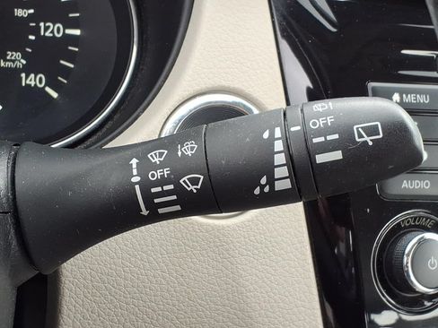 Used 2020 Nissan Rogue Sport SV w/ Technology Package AWD/4WD image 29