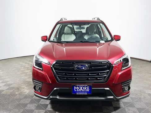 Certified 2024 Subaru Forester Premium AWD/4WD image 2