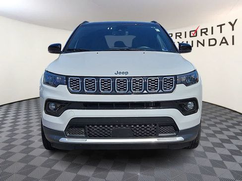 Used 2025 Jeep Compass Limited AWD/4WD image 2