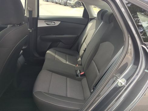 Used 2023 Kia Forte LXS w/ LXS Technology Package image 12