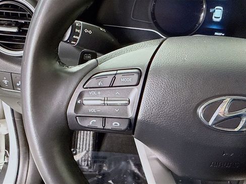 Certified 2021 Hyundai Kona Limited w/ Cargo Package FWD image 22