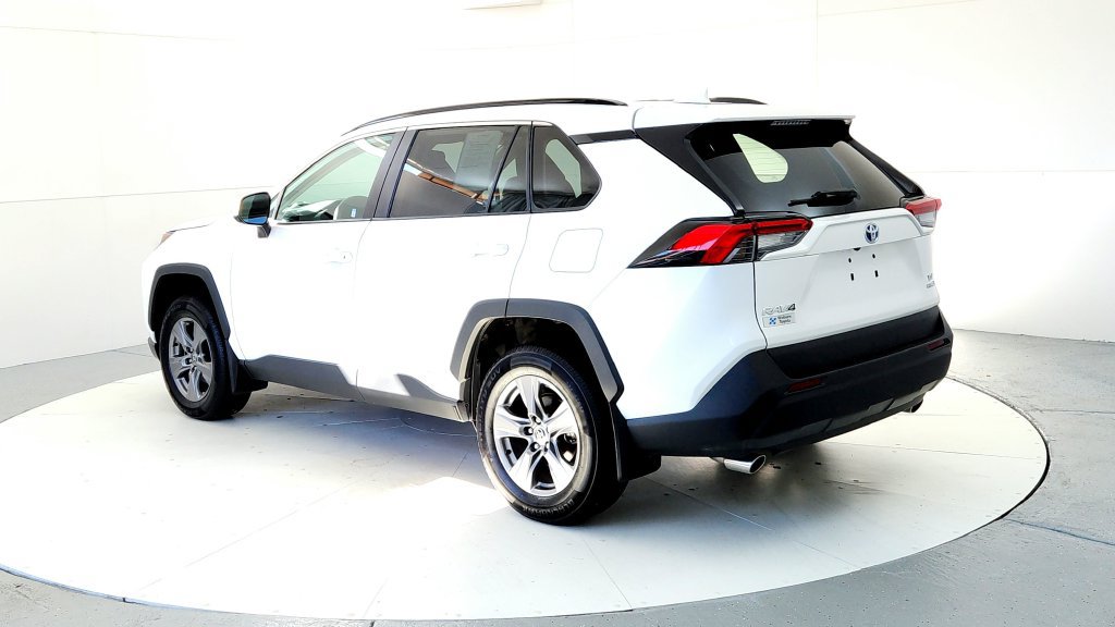 Certified 2024 Toyota RAV4 XLE w/ Convenience Package AWD/4WD image 4