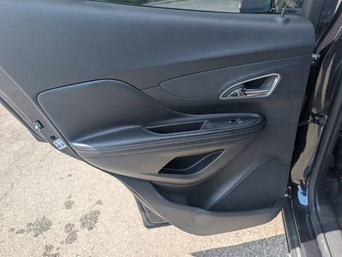 Used 2015 Buick Encore FWD image 17