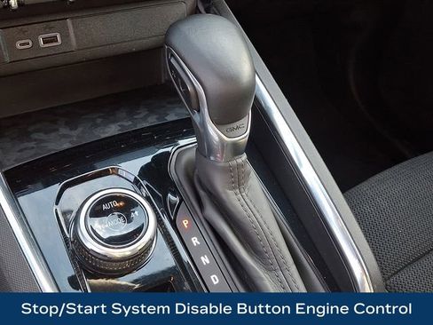 Used 2023 GMC Canyon Elevation image 18