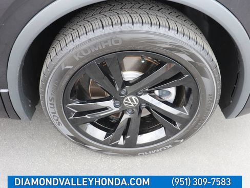Used 2024 Volkswagen Tiguan SE R-Line FWD image 26