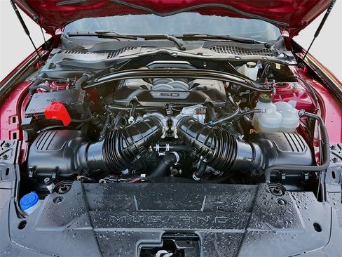 Used 2025 Ford Mustang GT w/ GT Performance Package image 28