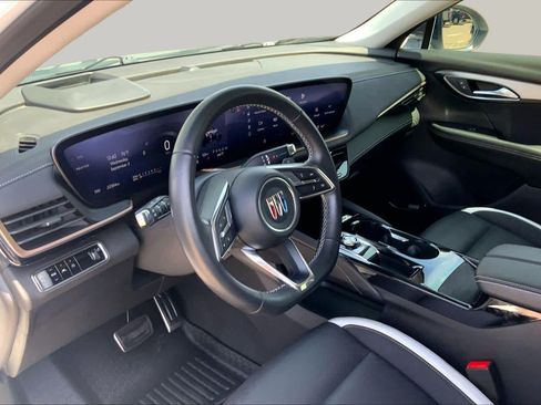 Used 2025 Buick Envision Sport Touring AWD/4WD image 18