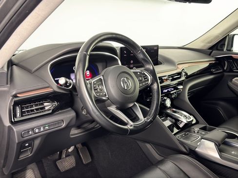 Used 2022 Acura MDX w/ Technology Package FWD image 4