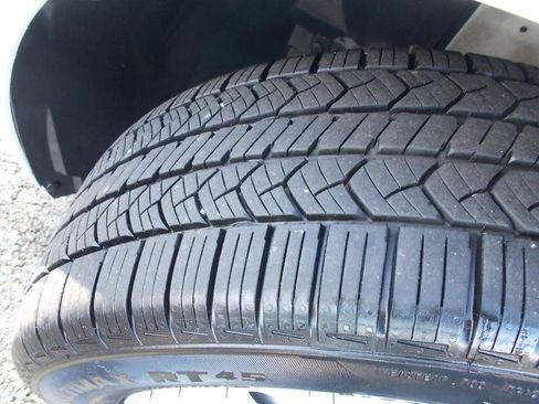 Used 2014 Ford Transit Connect XLT image 16