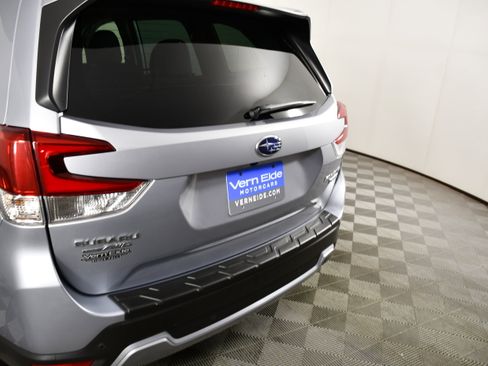 Used 2021 Subaru Forester Touring w/ Popular Package #2 image 15