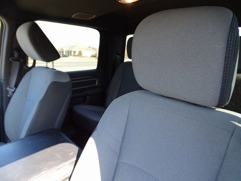 Used 2024 RAM 2500 Big Horn w/ Bed Utility Group image 10