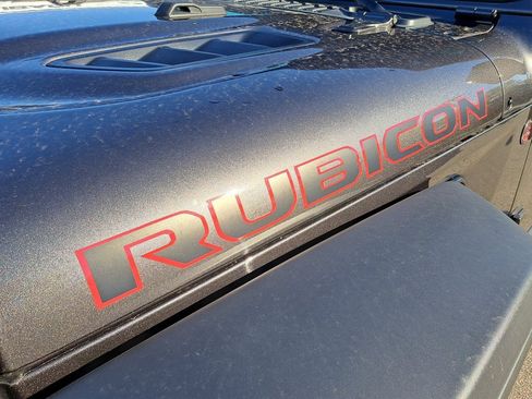 Used 2024 Jeep Gladiator Rubicon image 29