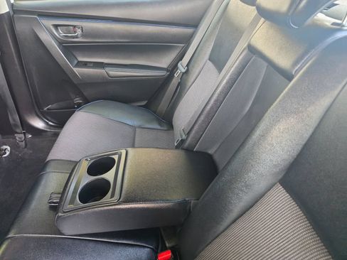 Used 2018 Toyota Corolla SE FWD image 30