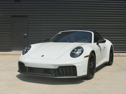 Certified 2026 Porsche 911 Carrera GTS RWD image 3