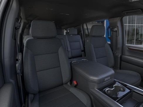 New 2025 Chevrolet Suburban LS image 40