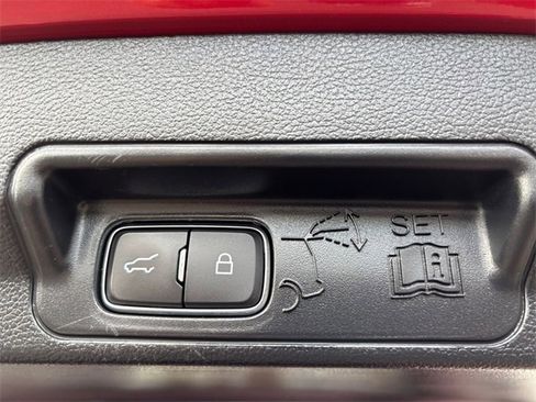 Used 2021 Ford Explorer XLT w/ Equipment Group 202A image 37