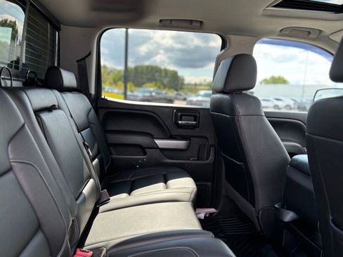 Used 2018 Chevrolet Silverado 1500 LTZ Z71 image 26