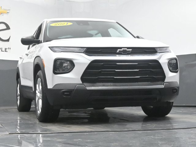 Used 2021 Chevrolet TrailBlazer LS FWD image 3