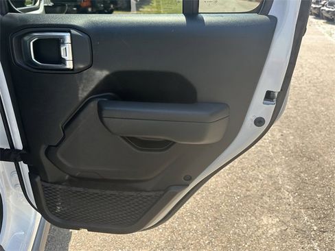 Used 2023 Jeep Gladiator Mojave w/ Trailer Tow Package image 16