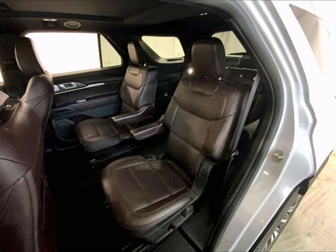 Used 2025 Ford Explorer Platinum w/ LUX Leather Package image 20