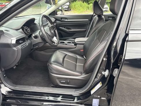 Used 2024 Nissan Altima 2.5 SR FWD image 20