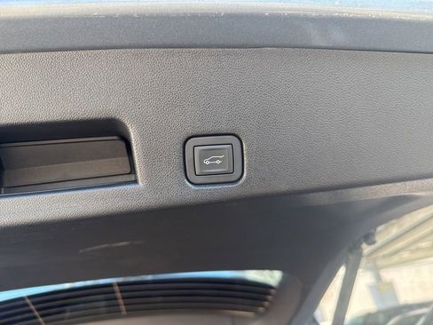 Used 2026 Chevrolet Traverse LT w/ Midnight/Sport Edition image 29