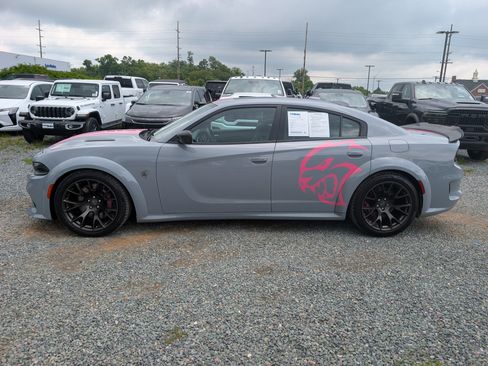 Used 2020 Dodge Charger SRT Hellcat w/ Harman/Kardon Audio Group RWD image 2