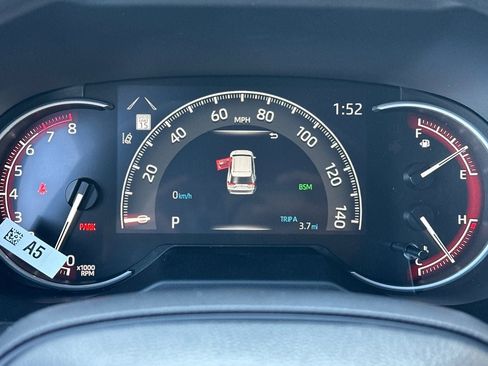 New 2025 Toyota RAV4 LE image 29